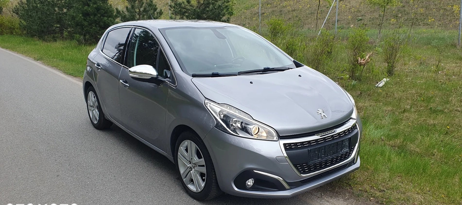 Peugeot 208 cena 36600 przebieg: 86900, rok produkcji 2019 z Strzyżów małe 742